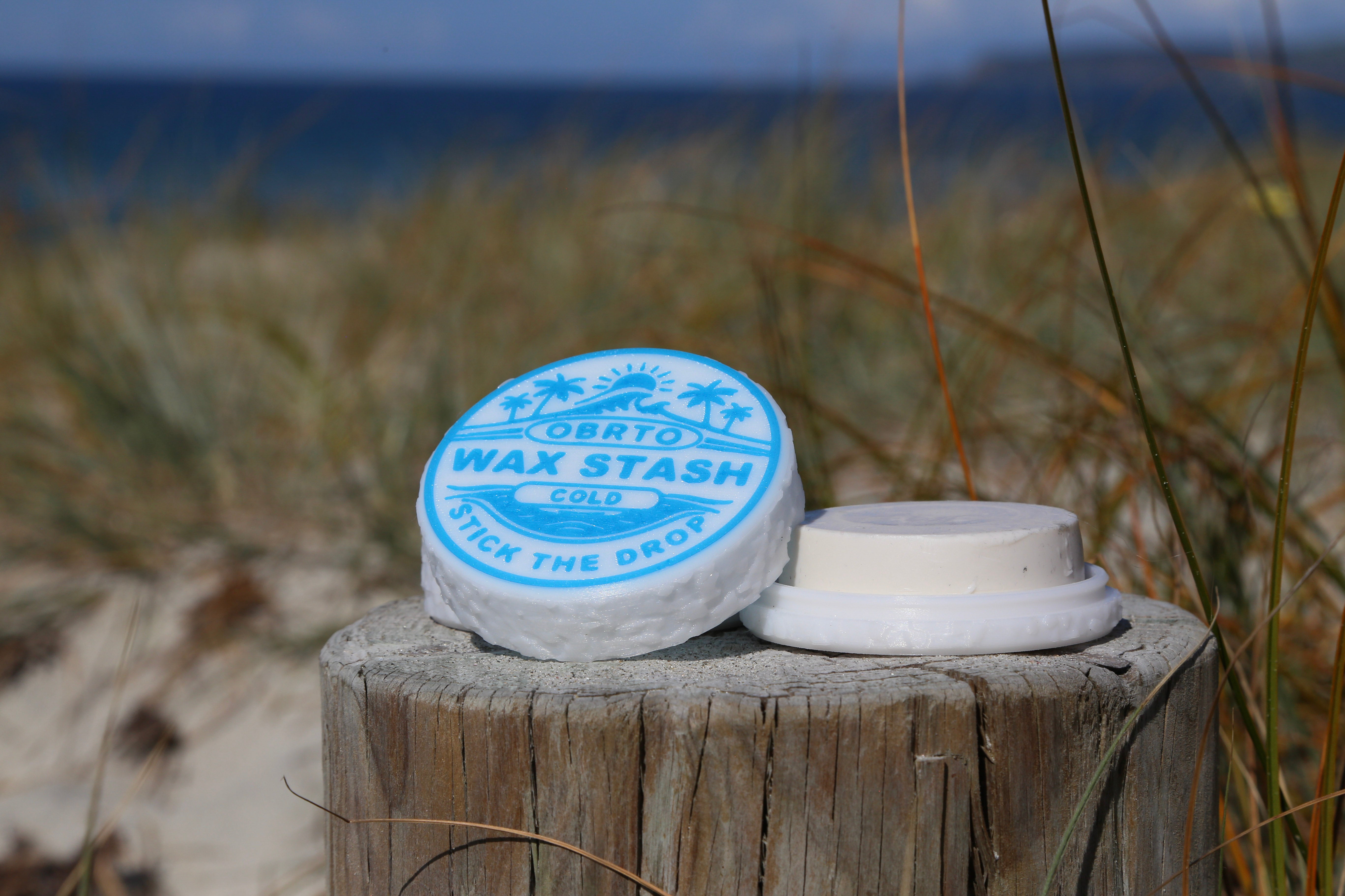 Surf Wax Holder with wax